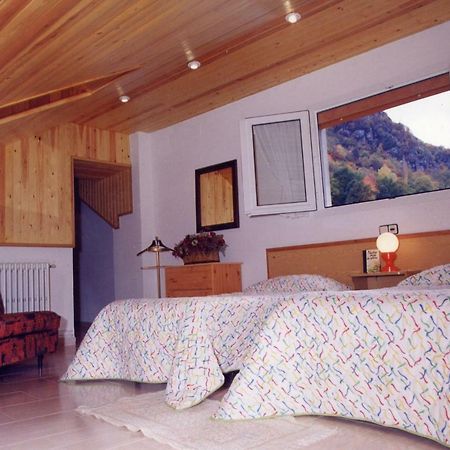 Hostal Talabart Лес Экстерьер фото
