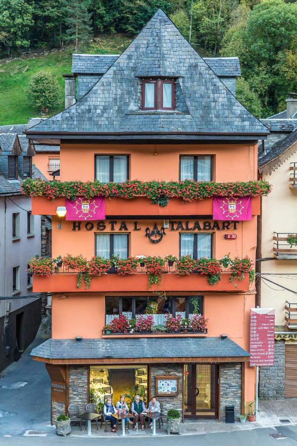 Hostal Talabart Лес Экстерьер фото