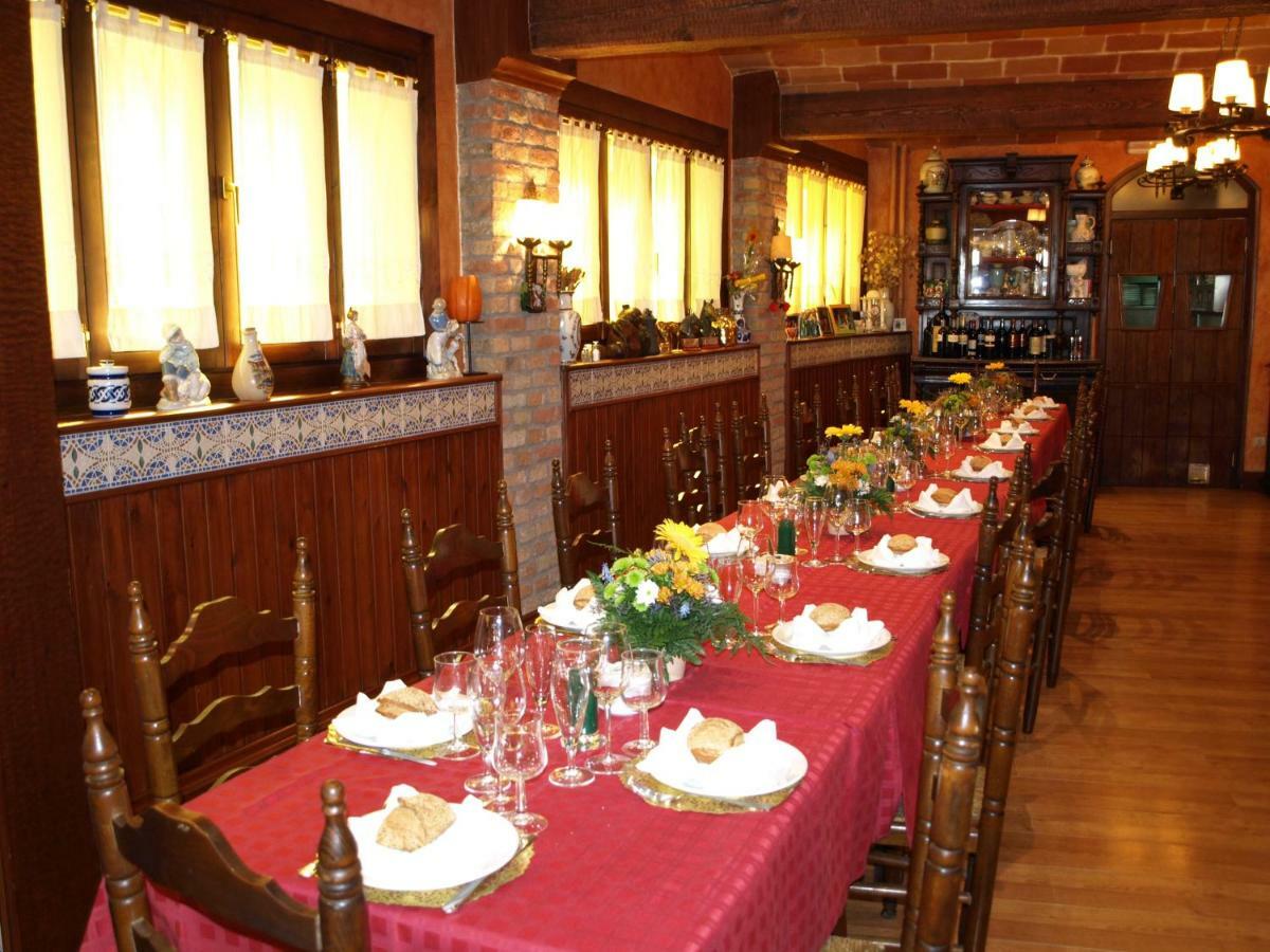 Hostal Talabart Лес Экстерьер фото